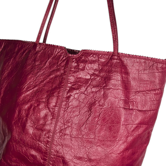 Latico Red Leather Nora Tote Bag, Recessed Zip Top Lots of Inner Pockets - Picture 3 of 13